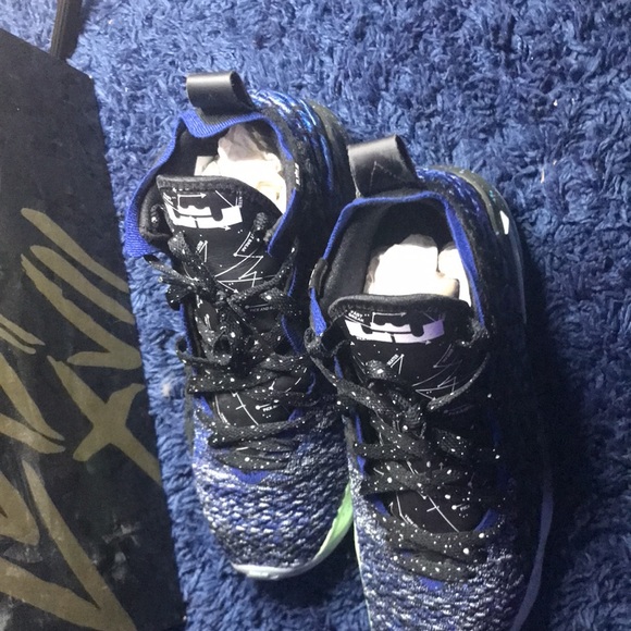 I wear them one time for basketball - Picture 3 of 3